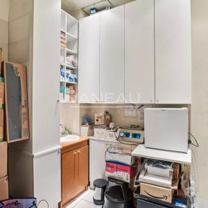 PARIS VIII - Parc Monceau - Appartement Haussmannien de 2 pièces