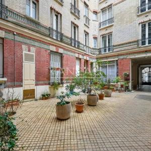 Paris XVe Necker, bel appartement calme dans un immeuble 1930