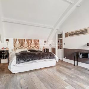 Pont de Neuilly - Comme une maison