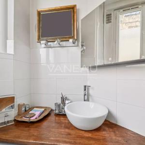 Paris XVIe - Place de Mexico - Appartement en étage élevé