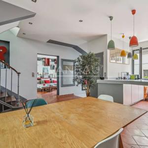 Villa privée, maison familiale avec extérieur