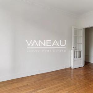 En étage avec ascenseur et sans vis à vis