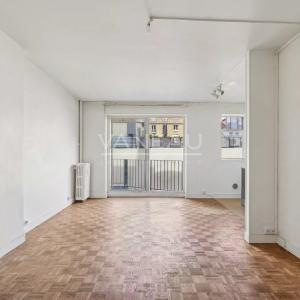 Paris XV ème, grand studio 34.38 m² avec balcon