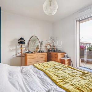 BOULOGNE - ETAGE ELEVE - BALCON TERRASSE