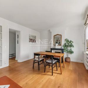 Paris VIIe - Saint Dominique - Etage élevé vue Tour Eiffel