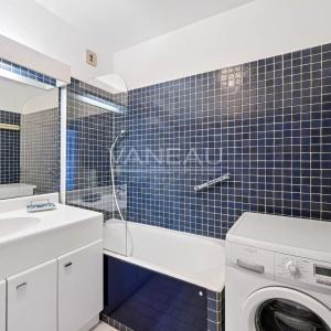 Paris XV - Volontaires / Pasteur : Appartement trois pièces avec