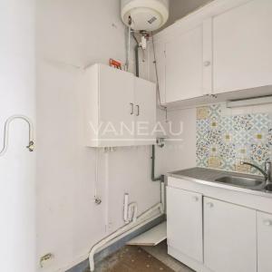 PARIS XV - Villa Poirier : Appartement trois pièces à rénover