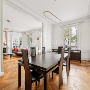 Paris XVIe Trocadéro Appartement Familial et de Réception 184 m2