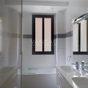 PARIS VIII - Appartement avec deux chambres - Rue Clément Marot