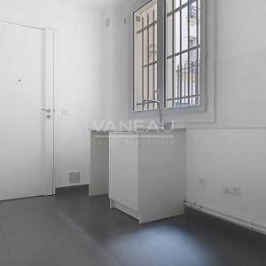 PARIS VIII - Appartement avec deux chambres - Rue Clément Marot