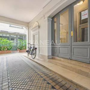 Paris IXe - Quartier Notre-Dame-de-Lorette - Magnifique 6 pièces