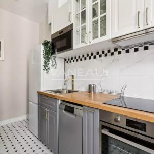 Paris IXe - Un écrin lumineux rénové en 2025 - DPE D -