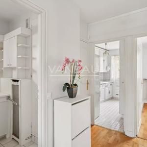 Paris XVe - Blomet - Appartement trois pièces avec vue dégagée