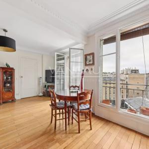 PARIS XVe : Cambronne / Champs de Mars - Appartement 2 /3 pièces