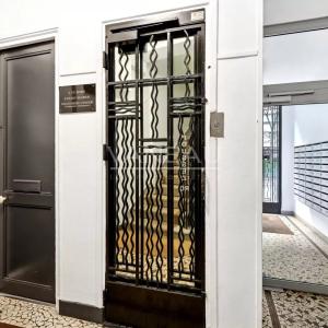 Rue Cambronne Trois pièces