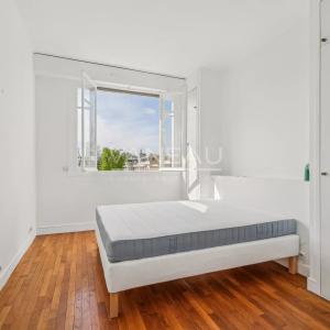 Charme de l'ancien - Deux pièces en étage