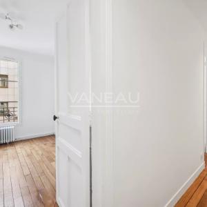 Boulogne - En étage avec ascenseur - Charme de l'ancien