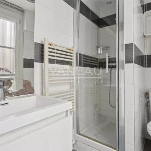 Exclusivité - Paris 6e - Monnaie - Deux pièces avec terrasse