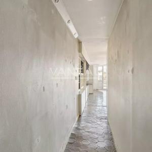 Exclusivité - Paris 6e - Monnaie - Deux pièces avec terrasse