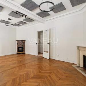 Paris XVe - Necker : Appartement 3 pièces en rez-de chaussée - H