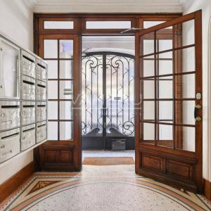 Paris XVe - Necker : Appartement 3 pièces en rez-de chaussée - H