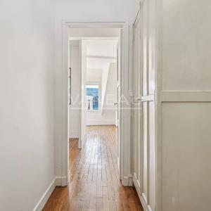 Paris XVe - Sèvres Lecourbe - Appartement lumineux en étage élev