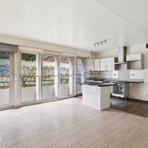 BOIS DE BOULOGNE 2 PIECES VUE JARDIN