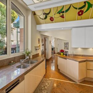 Cap D'Antibes, Chateau de la Vigie à Vendre