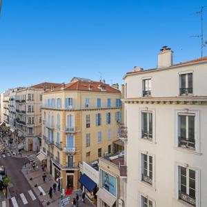 Cannes Banane : Appartement 3 pièces  dans un immeuble entièreme