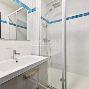 Paris XVe - Charles Michels - Vue Seine et Tour Eiffel