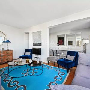 Paris XVe - Charles Michels - Vue Seine et Tour Eiffel