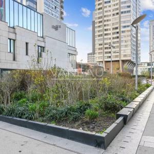 Paris XVe - Charles Michels - Vue Seine et Tour Eiffel