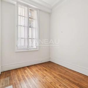 PARIS XV - Villa Poirier : Appartement trois pièces à rénover