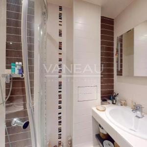 Paris XIXe - Bel appartement de cinq pièces - Vue dégagée - Cave