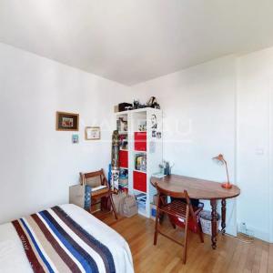 Paris XIXe - Bel appartement de cinq pièces - Vue dégagée - Cave