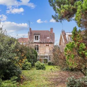 Sèvres - Quartier Brancas, rive droite - Maison meulière classée