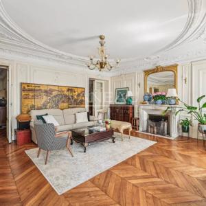 Paris XVIe - Trocadéro - Appartement familial 5 pièces 146 m2