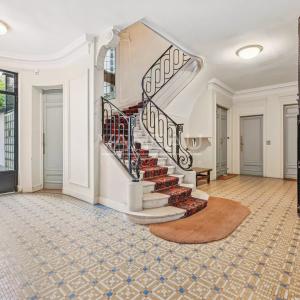 Paris XVIe - Auteuil - Michel Ange - Etage élevé - Calme et vue 