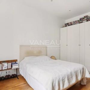 Paris VIIIe - A proximité du parc Monceau et de l’Etoile.