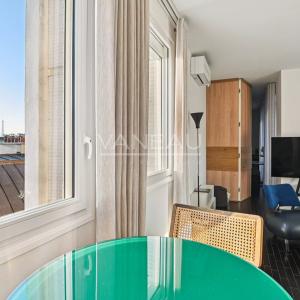 Paris IIème - Place Vendôme - Rare à la vente.