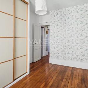 PARIS XVème Nord – Place du commerce 2/3 pièces – Vue dégagée to