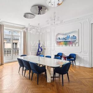 Paris XVIe - Place Victor Hugo - Exclusivité