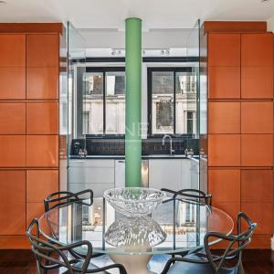 Paris IIème - Place Vendôme - Rare à la vente.