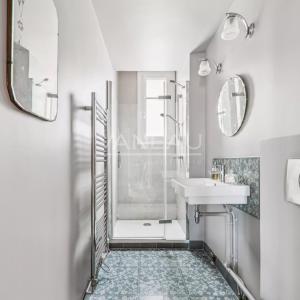 Paris VI - Appartement familial - 3 chambres - Parfait état - No