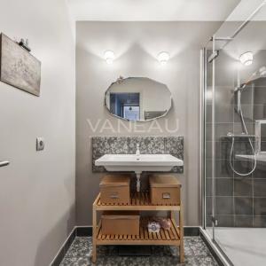 Paris VI - Appartement familial - 3 chambres - Parfait état - No