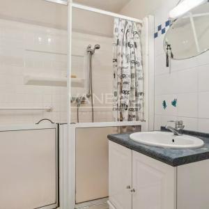 Boulogne  - Trois pièces avec balcon terrasse sur rue calme