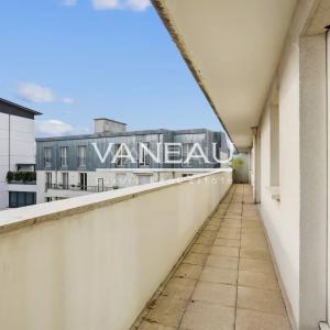 EXCLUSIVITE -  BOULOGNE - EN ETAGE AVEC LARGE BALCON