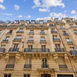 Paris XVe - Necker : Appartement 3 pièces en rez-de chaussée - H