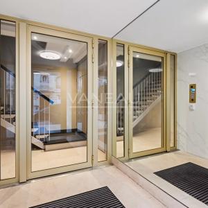 Paris XVI- Auteuil Sud - Appartement familial - étage élevé.