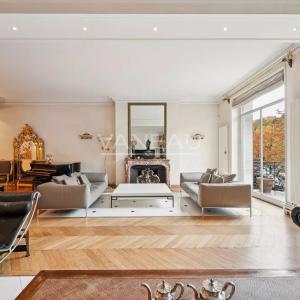 Paris XVIe - Trocadéro.